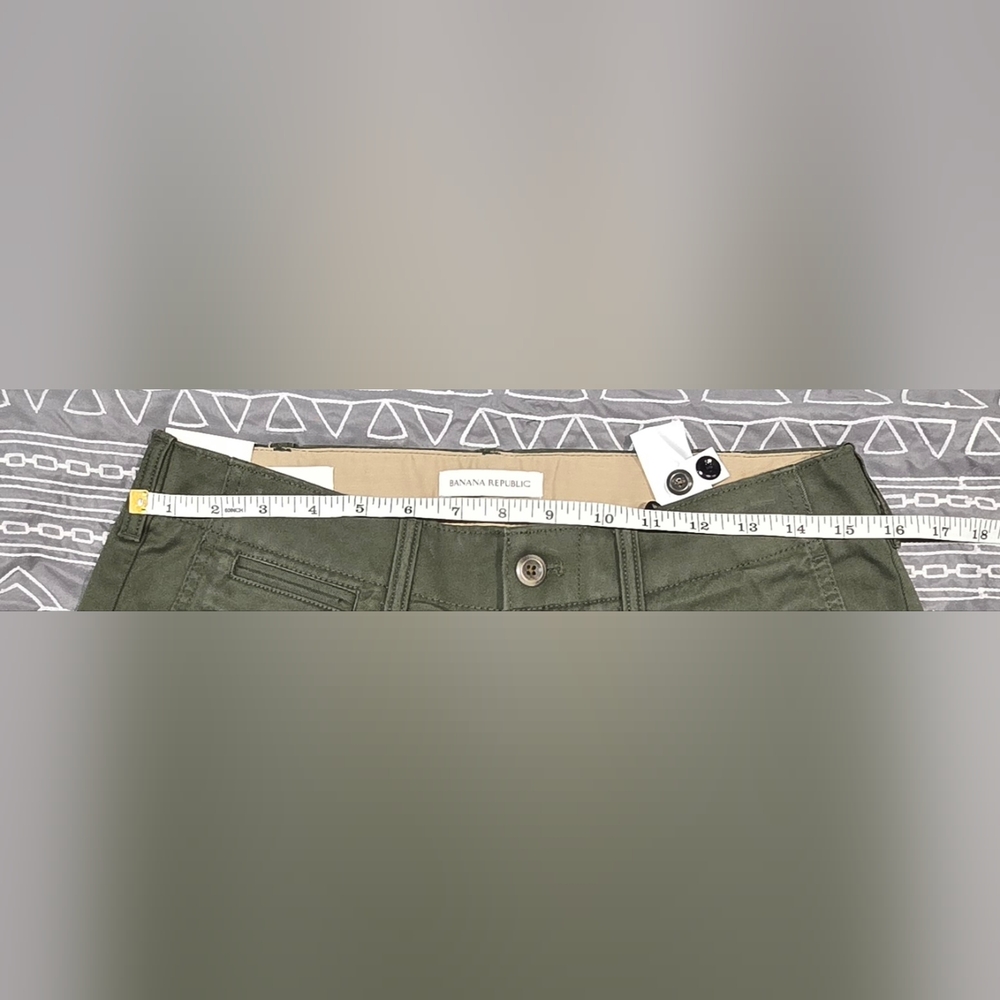 Banana Republic Slim Olive Green Chino Pants Size 31x30 - Picture 6 of 10